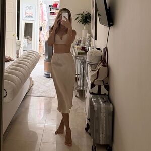 Babaton Elegant Cream Fabric